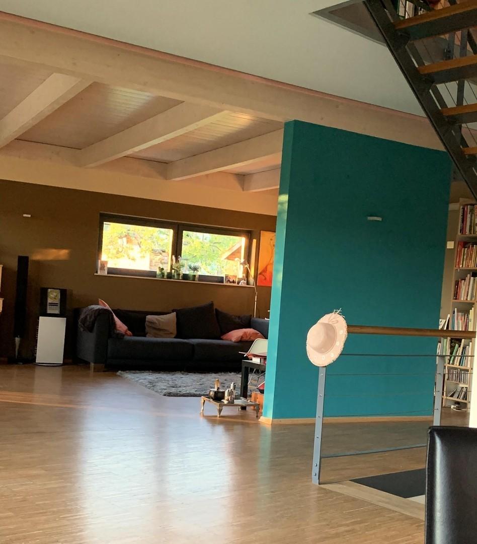 Blick ins Wohnzimmer