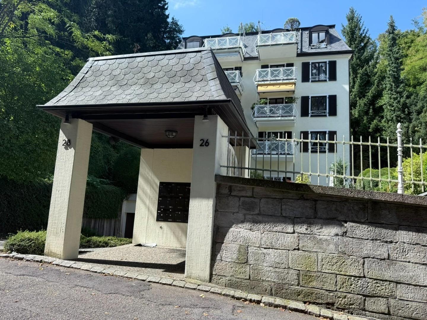 EINGANGSPFORTE