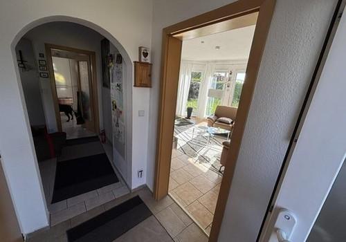 Eingangsflur zu Wohnzimmer