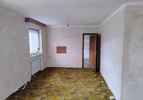 Wohn- Esszimmer - Tür Küche