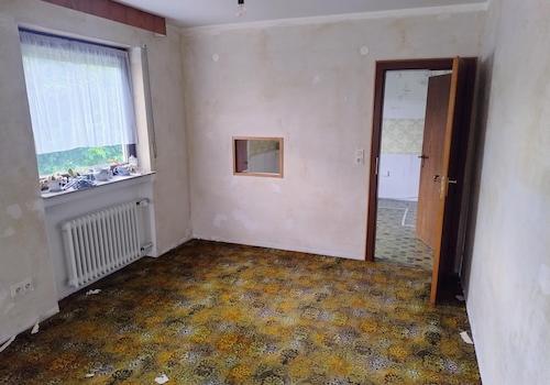 Wohn- Esszimmer - Tür Küche