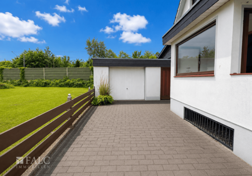 Ansicht auf die Garage