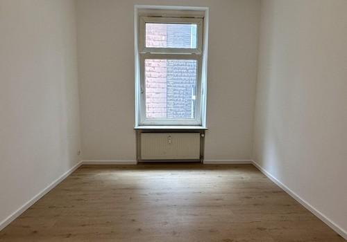 Zimmer 3 (Kind/Büro)