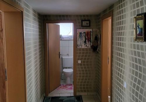 Ferner Gäste WC