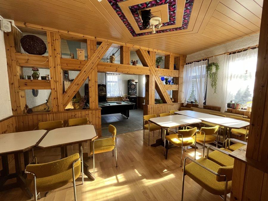 4-Gastsaal2