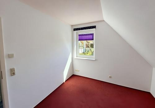 Kinderzimmer 2 weiß gestrichen
