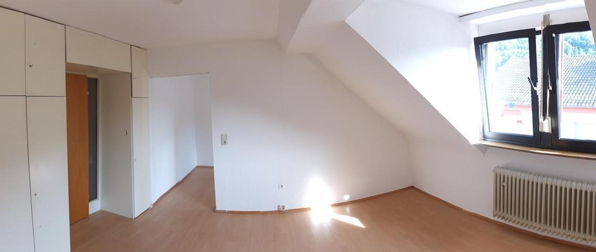 DG mit Einbauschrank