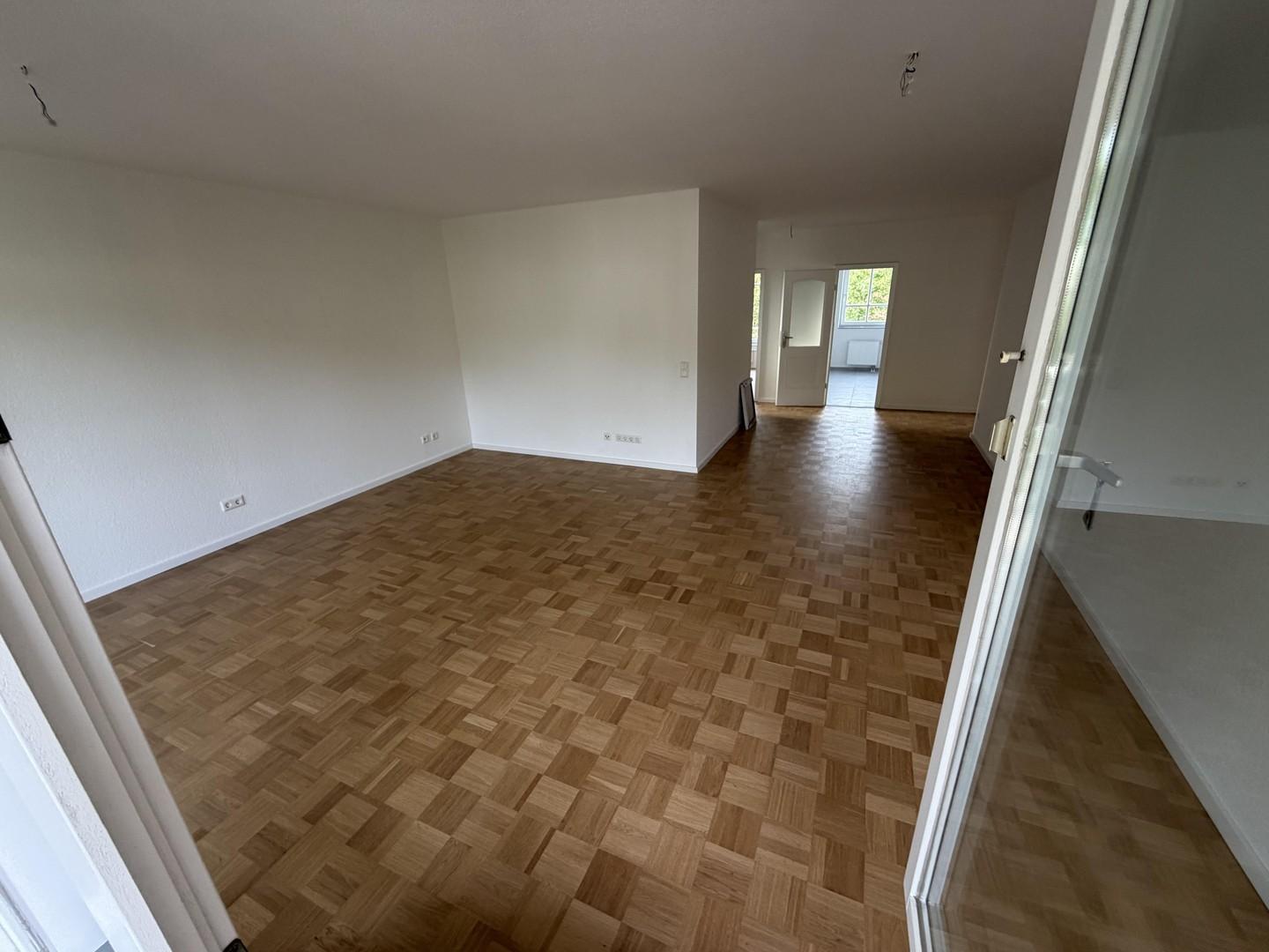 Wohnzimmer von der Balkontüre
