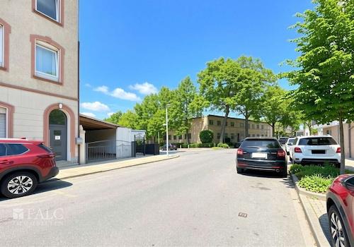Straßenansicht Grundstück - (KI generiert)