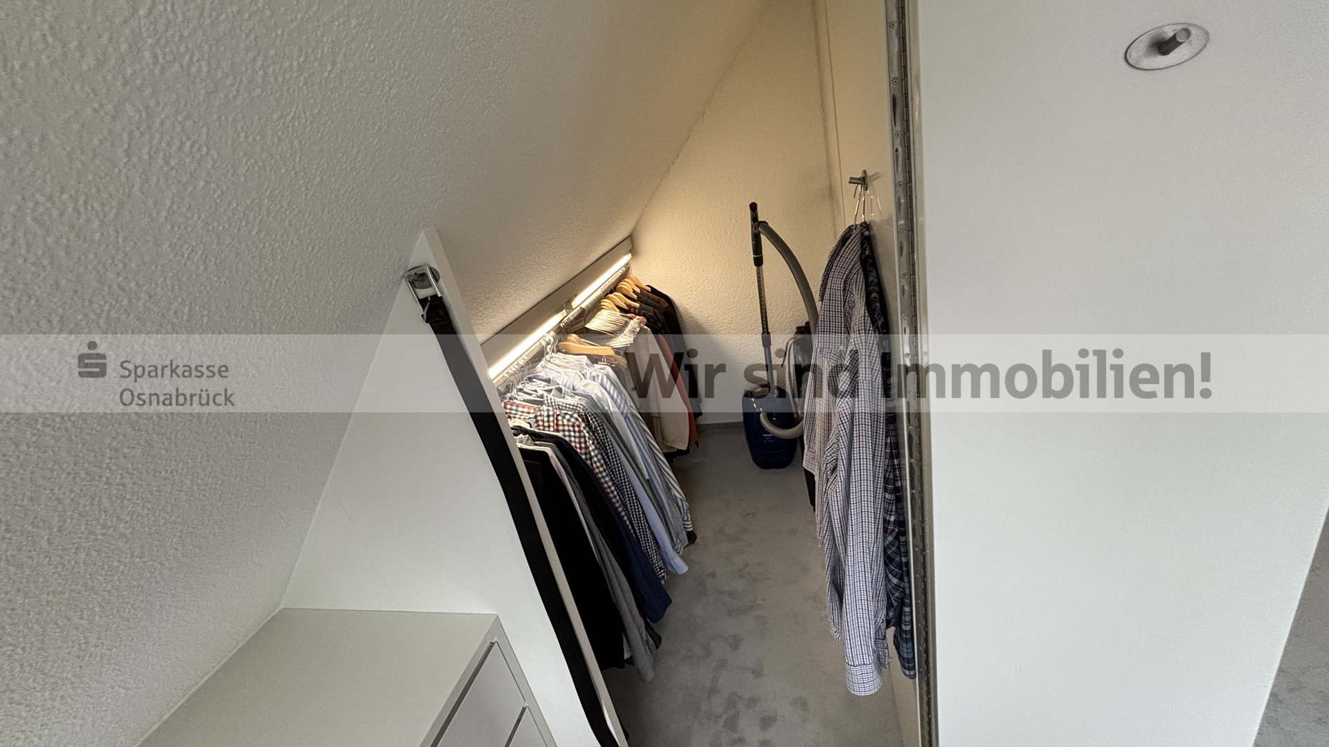 Ankleide im Schlafzimmer