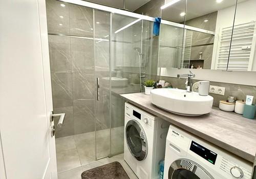 Bad mit Walk in Dusche