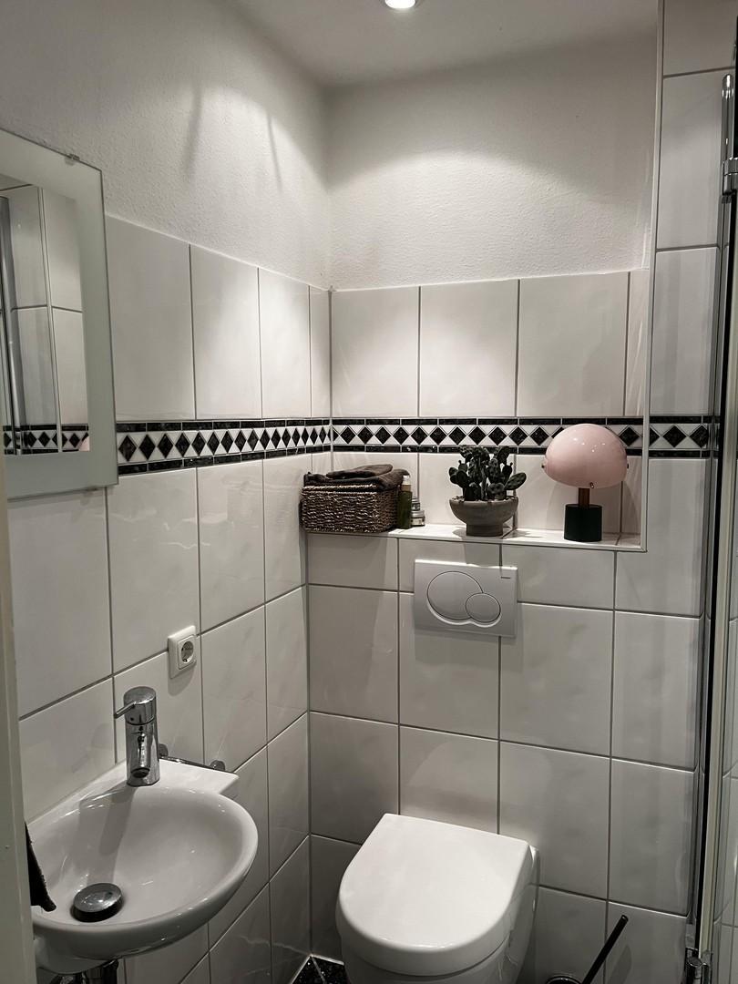 Gäste WC mit Dusche
