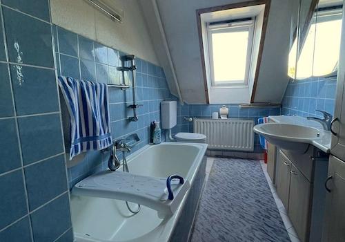 Badezimmer 1
