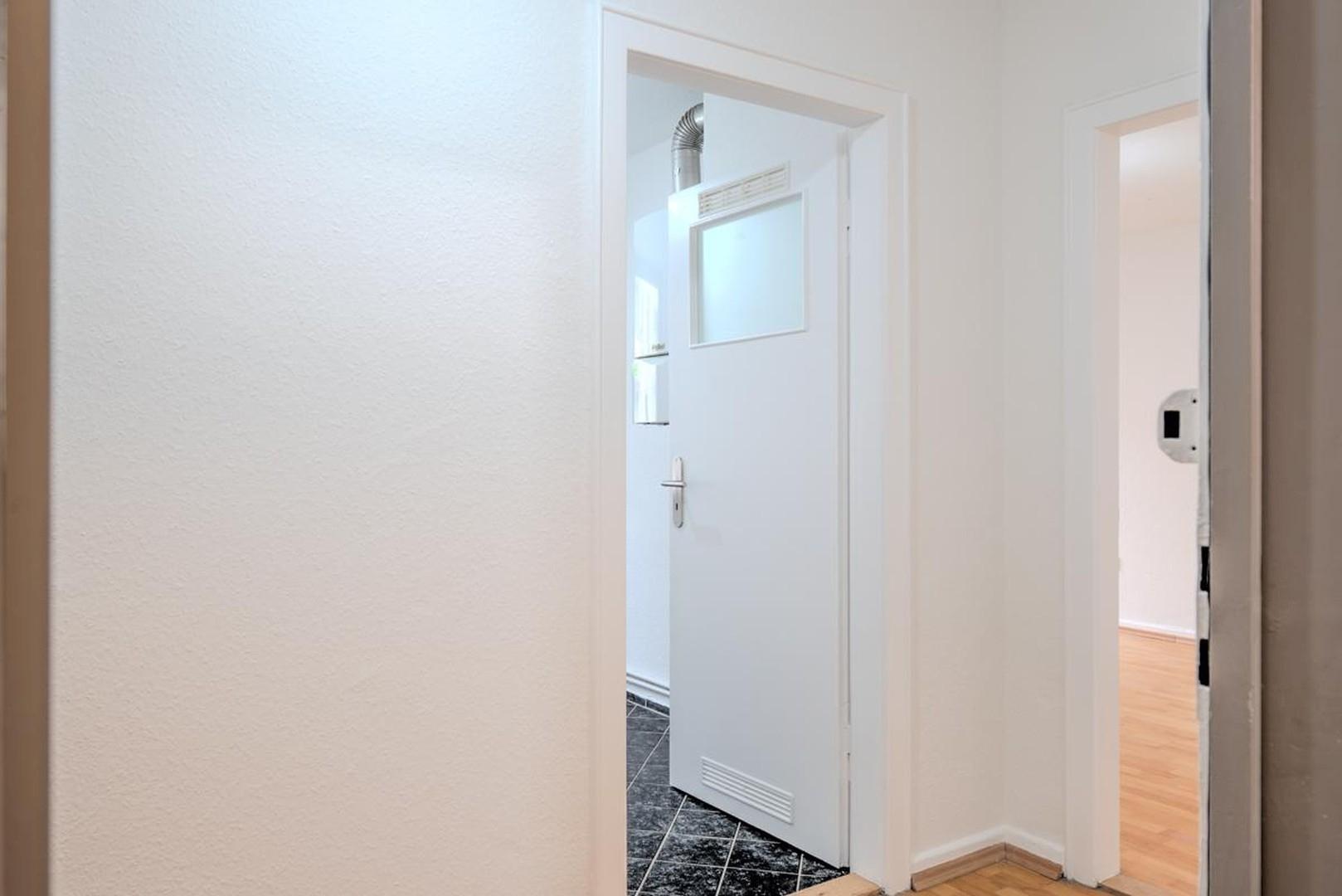 Küche & Zimmer Rechts