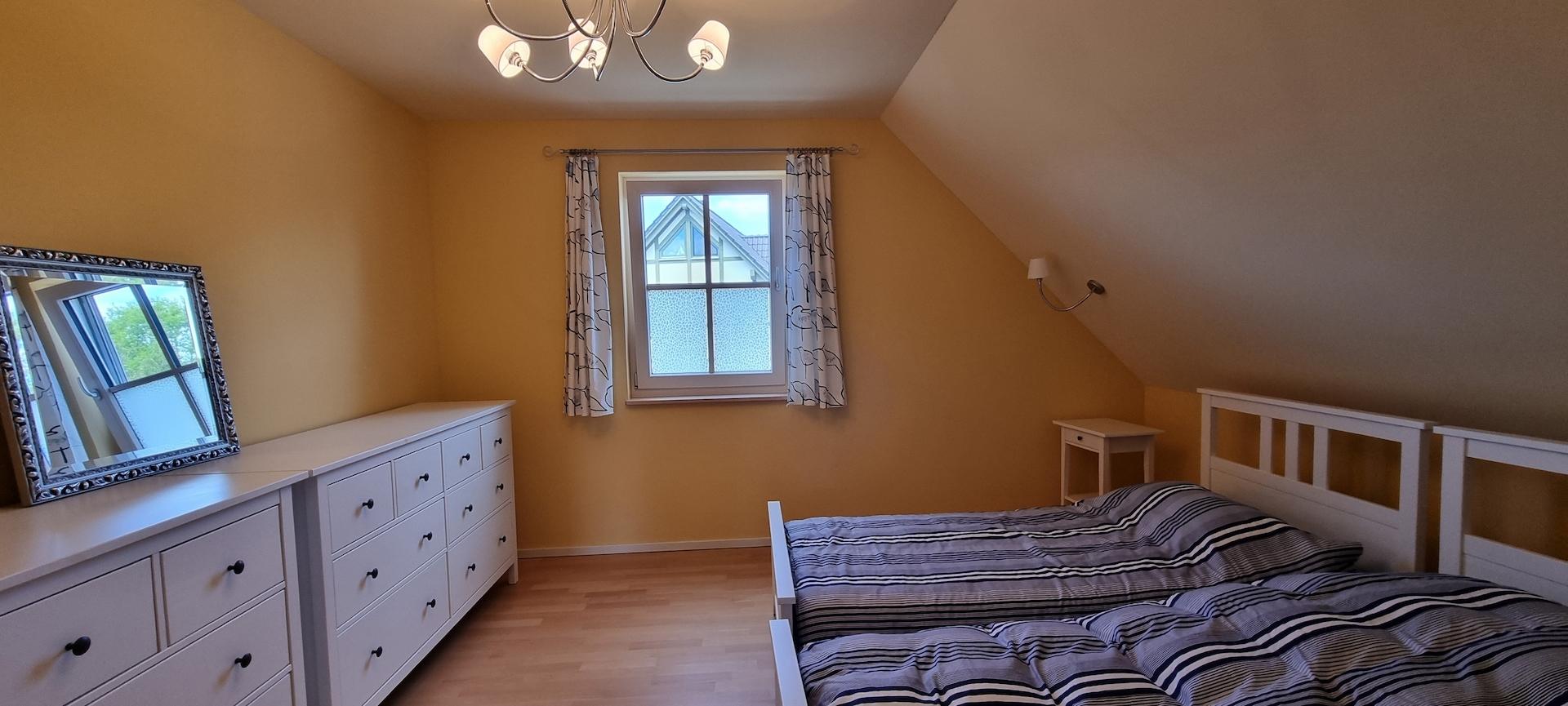 Schlafzimmer OG