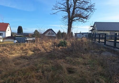 Blick auf das Grundstück