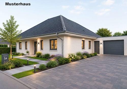 Bungalow mit Garage