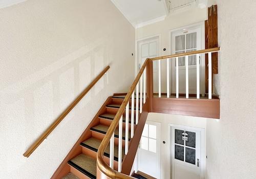 2. OG – gepflegtes Treppenhaus