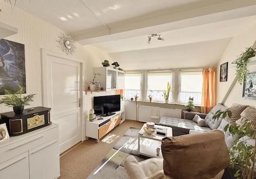 2. OG rechts – Wohnzimmer
