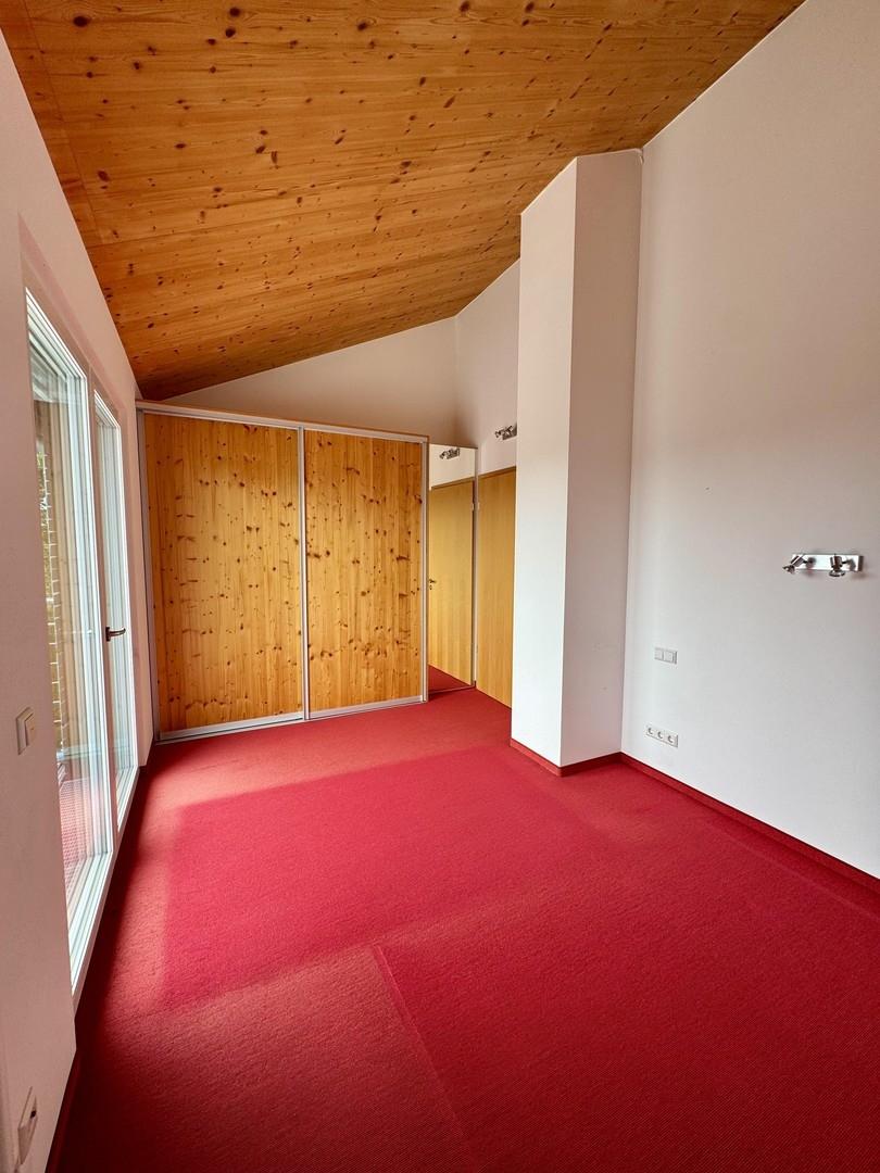 Schlafzimmer 2 Balkonzugang