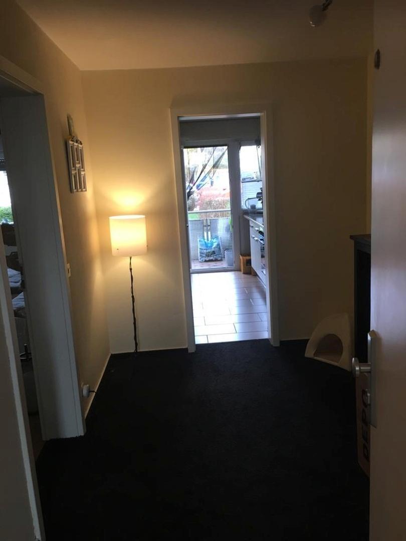 Wohnungseingang mit Wohnflur