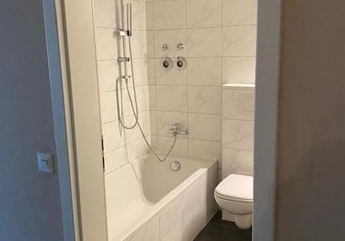 Badezimmer-links