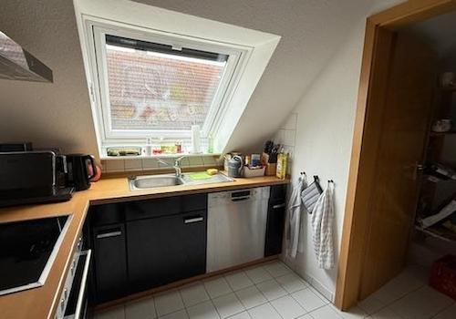 Küche und Speisekammer 