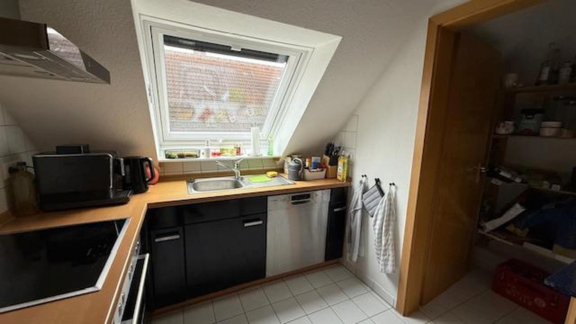 Küche und Speisekammer 
