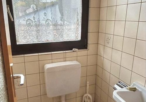 zweites WC im DG