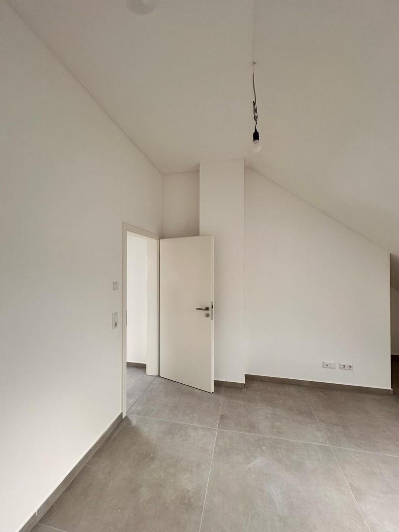 Schlafzimmer DG