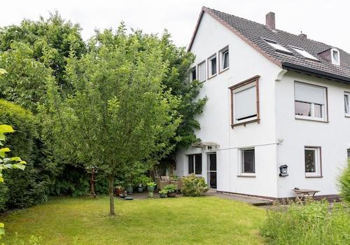 Haus mit Einliegerwohnung