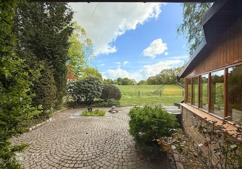 EG Blick zur Terrasse vom Wohnzimmer