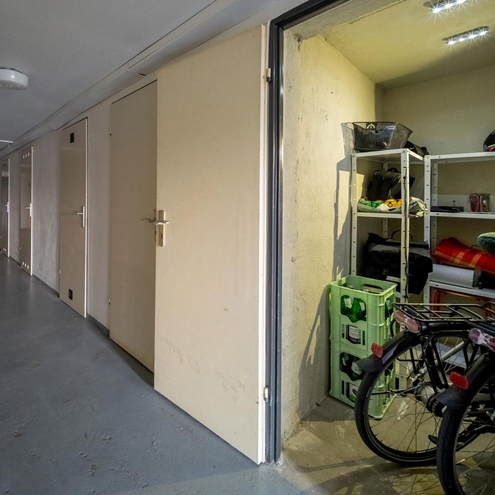 Keller