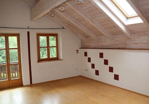 ein Zimmer im ersten OG