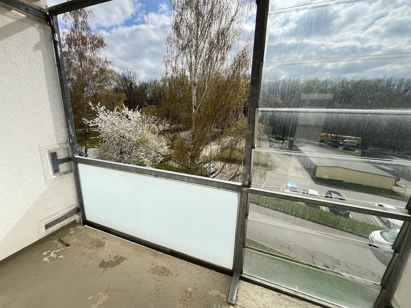 Balkon mit Glaselementen