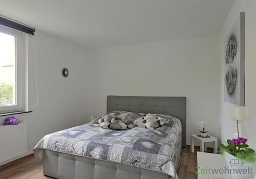 Blick ins Schlafzimmer
