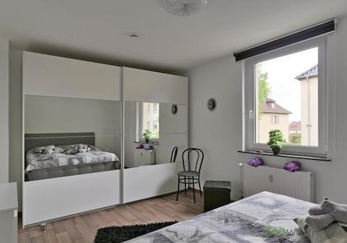 verspiegelter Schlafzimmerschrank