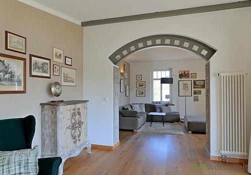 Blick von der Loggia zum Wohnzimmer