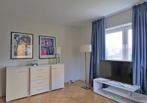 Sideboard und TV