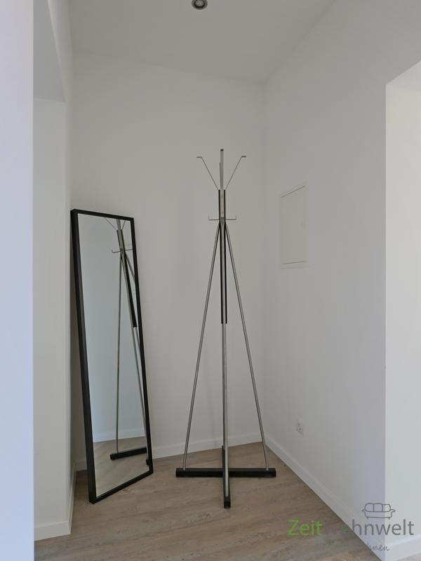kleiner Wohnungsflur