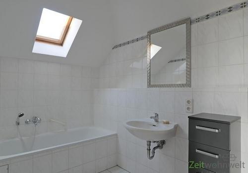 Bad mit Wanne