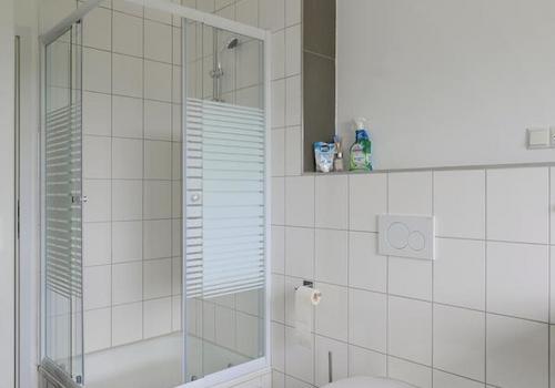 Dusche und WC