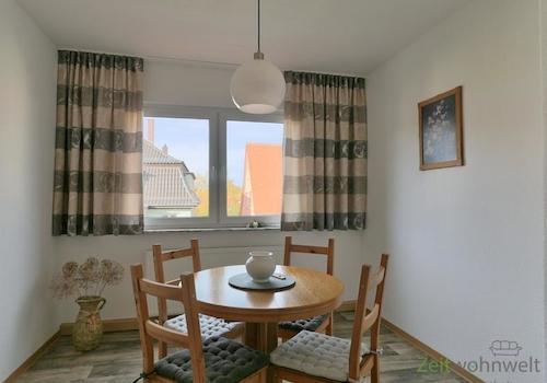 Blick ins Esszimmer