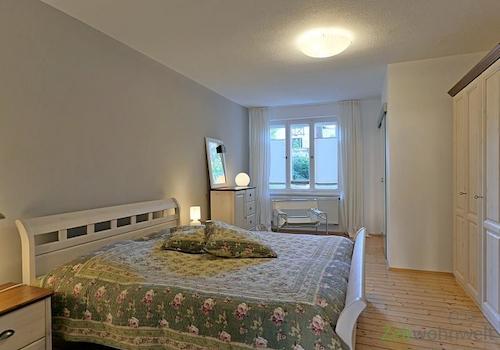 Blick ins Schlafzimmer