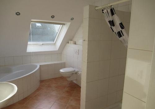 Bad/Dusche