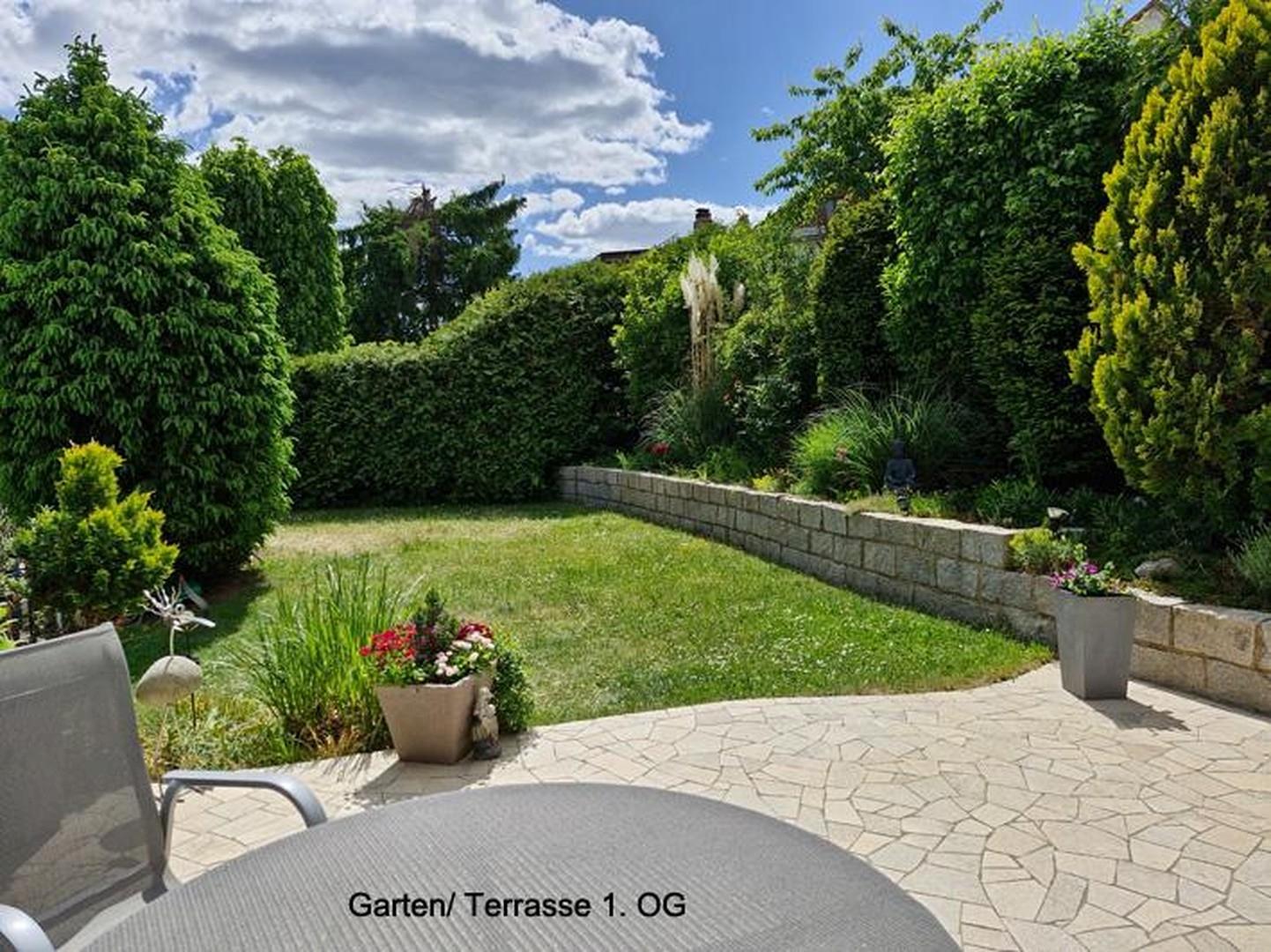 Gartenansicht u. Terrasse 1.OG