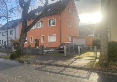 Haus außen vorne