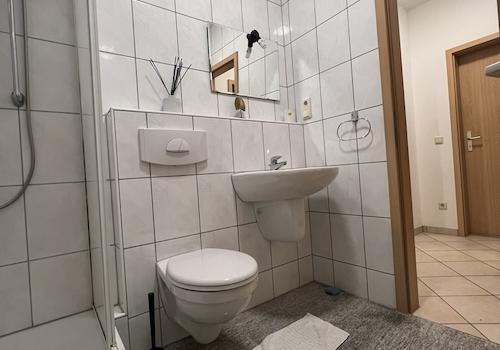 WC/Dusche OG Links