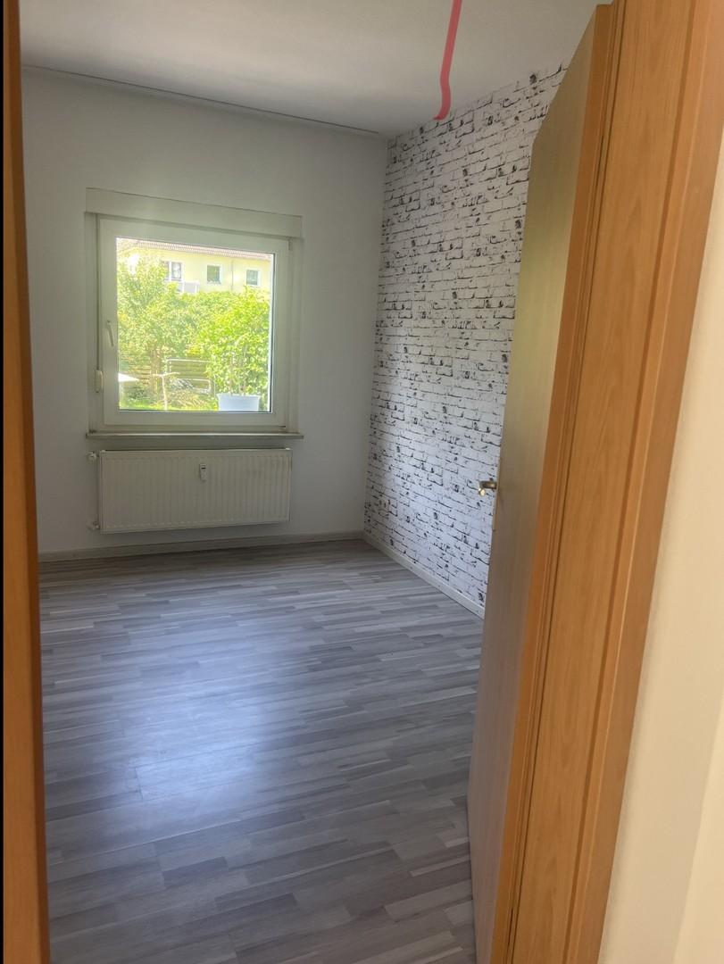 Wohnzimmer Richtung Fenster
