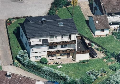 Blick von oben auf das Haus